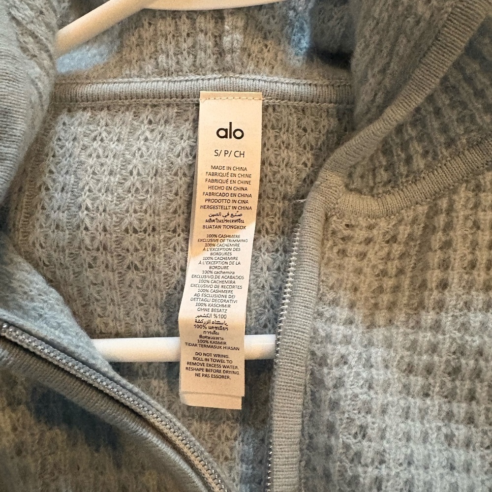 ALO Cashmere Plus Waffle Full Zip Hoodie - Crystal Blue NWT - Picture 4 of 9